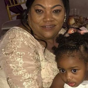 Meet your Posher, Yvette